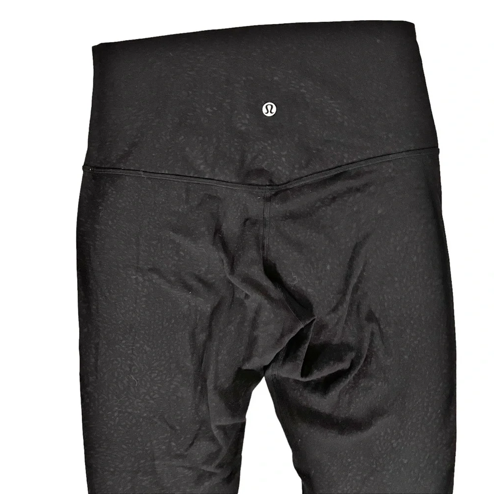 SOLD! Lululemon Align Pant II 25” Polar Shift Emboss Black Leggings Sz 6 W5BYYS - Picture 5 of 7